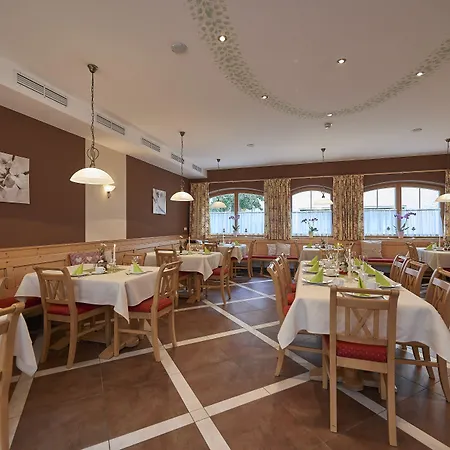 Fruehstueckshotel Birkenhof Отель Раурис